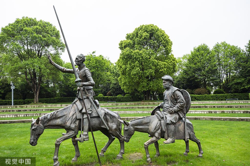 图片[2]-“我在霸总短剧里当保姆”为什么好笑？-免费短剧